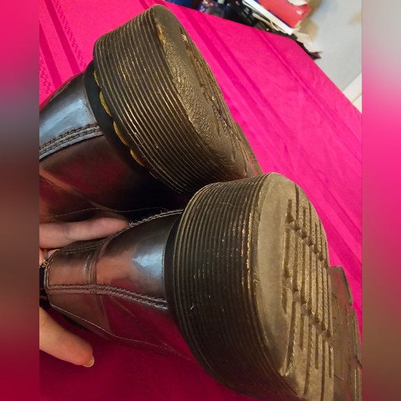 Dr. Martens Bianca Chelsea Boot - Picture 8 of 13